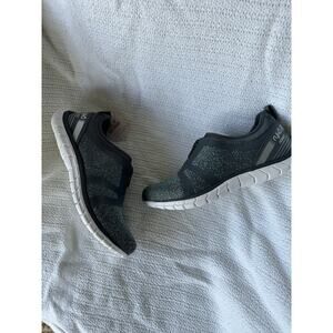 Ryka Athletic shoes ladies size 5 Medium zip front